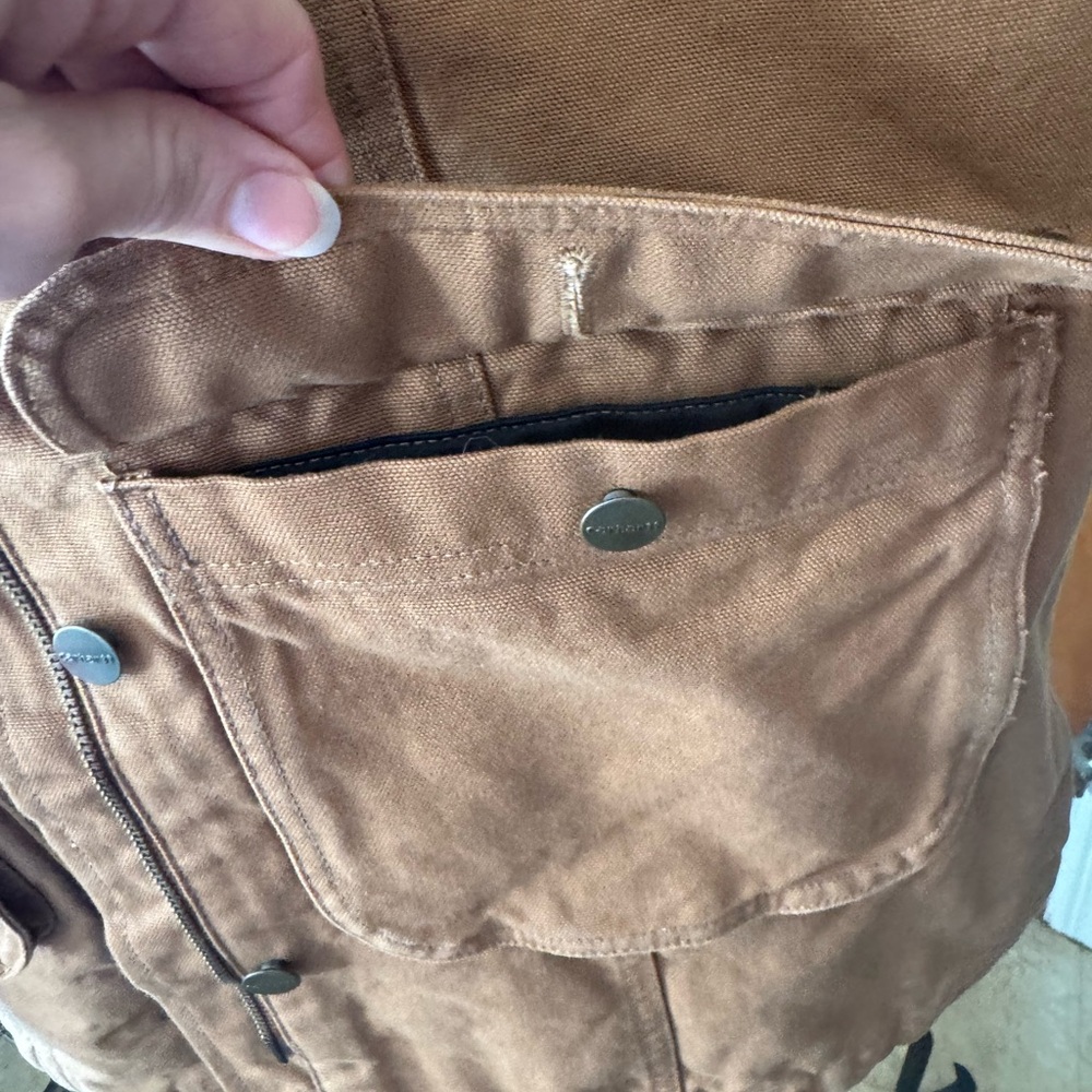 Preloved, Carhartt Women’s Loose Fit Tan Field Jacket - Picture 9 of 10